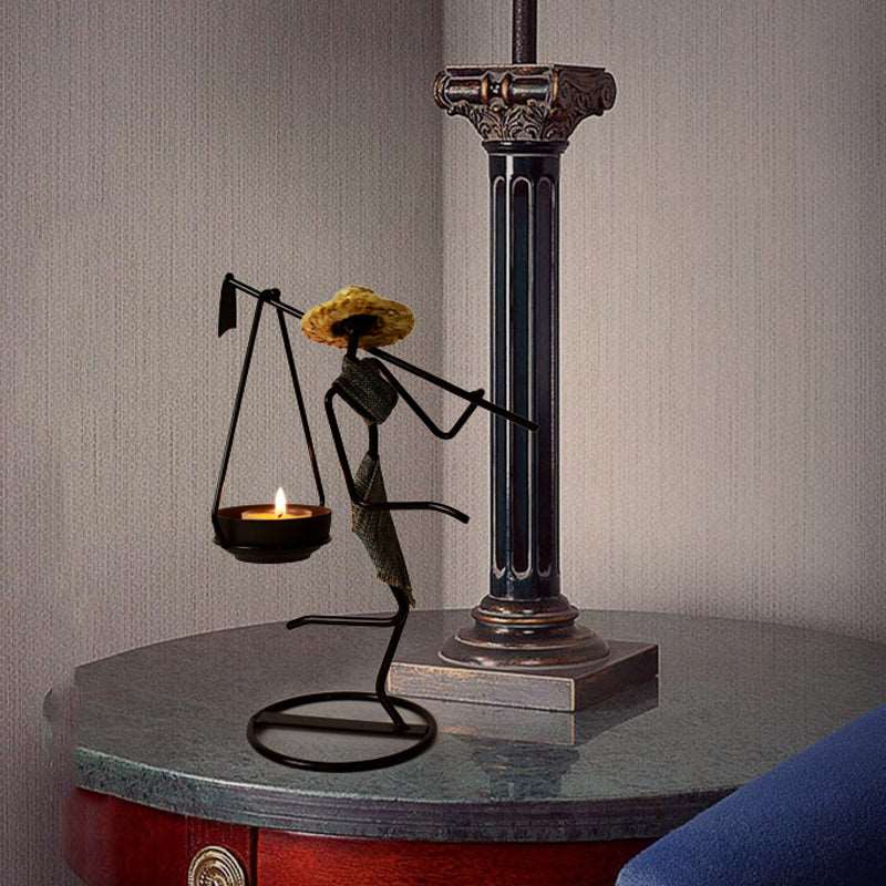 GIRL CHARACTER IRON CANDLESTICK - Sklema